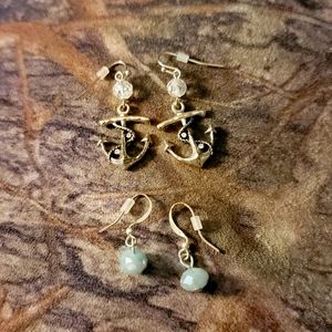 (2) Sets of Fashion Earrings